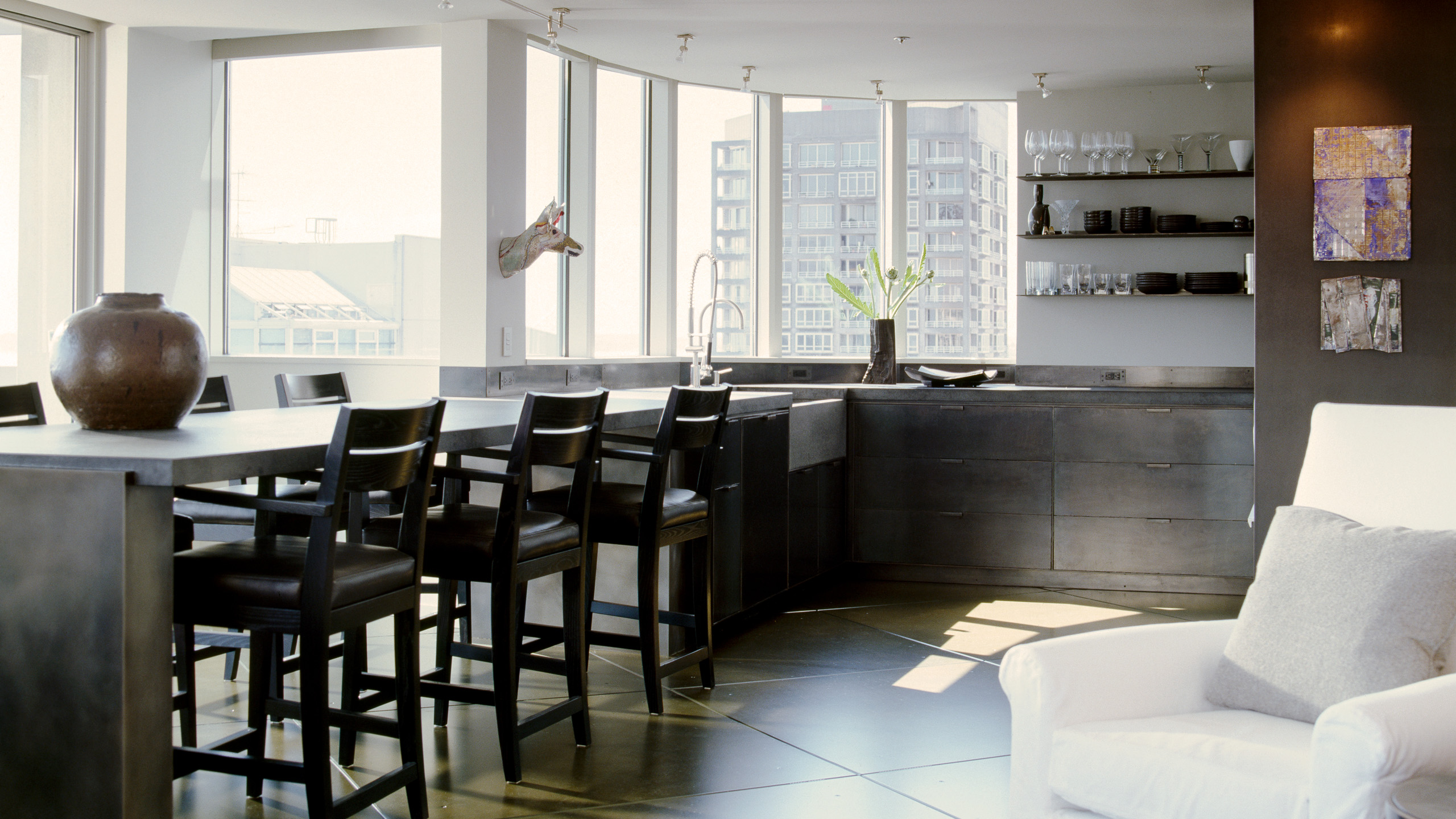 Urban Condo : rho architects - Urban Condo Architecture